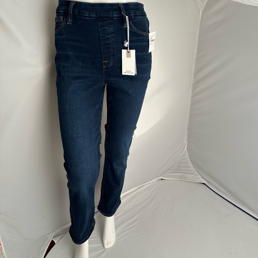 Good American Power Stretch Indigo Blue pull-on straight denim jeans